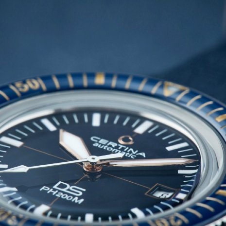 Swiss made automatic gents diving watch with date  Certina