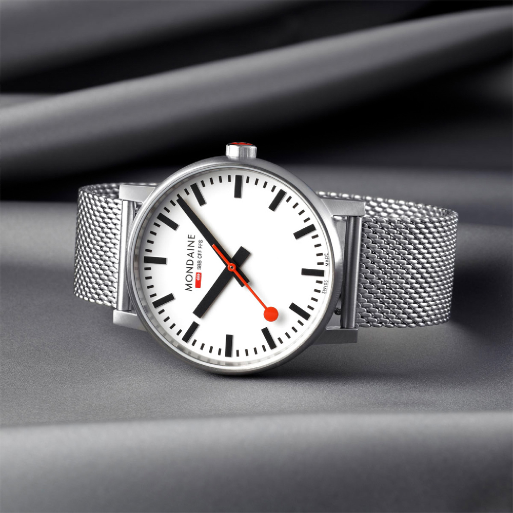 Mondaine Evo MSE.43110.SJ EVO2 Watch • EAN: 7611382623157 