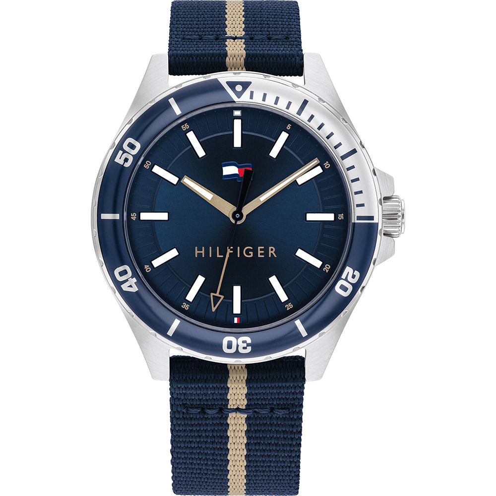 Hilfiger EAN: • • 1792011 7613272485883 Tommy Watch