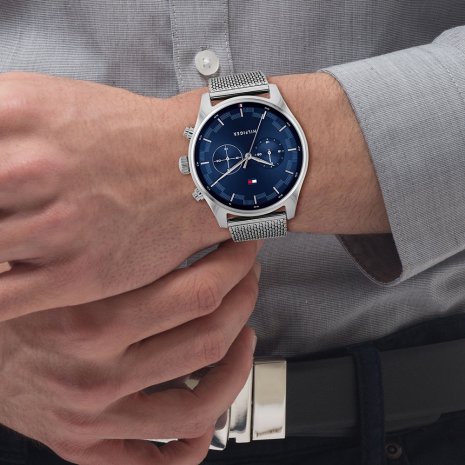 dual time tommy hilfiger